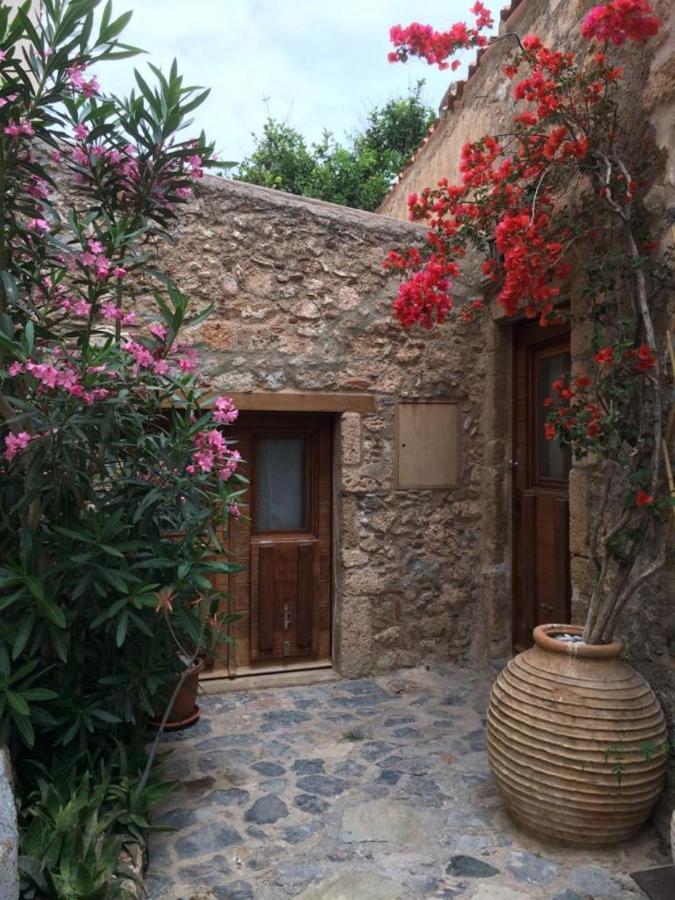 Athina Guesthouse Monemvasia Exterior photo